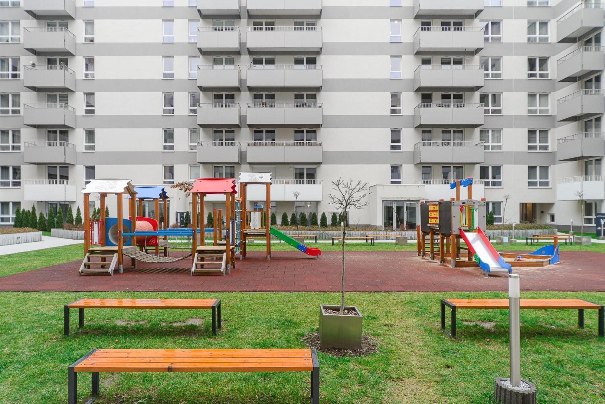 Shortstaypoland Komputerowa وارسو المظهر الخارجي الصورة